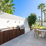 Villa Vacation I Lumea, Luxury Villa, Private Heated Pool, Andalusian Charm Oasis, Walking Distance To Puerto Banus And Beaches Marbella