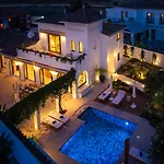 Vacation I Lumea, Luxury Villa, Private Heated Pool, Andalusian Charm Oasis, Walking Distance To Puerto Banus And Beaches Villa *