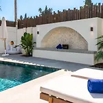Vacation I Lumea, Luxury Villa, Private Heated Pool, Andalusian Charm Oasis, Walking Distance To Puerto Banus And Beaches Marbella
