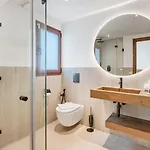 Vacation I Lumea, Luxury Villa, Private Heated Pool, Andalusian Charm Oasis, Walking Distance To Puerto Banus And Beaches Villa