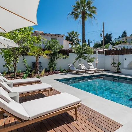 Vacation I Lumea, Luxury Villa, Private Heated Pool, Andalusian Charm, Walking Distance To The Marina And Beaches
