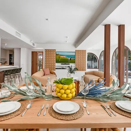 Vacation I Lumea, Luxury Villa, Private Heated Pool, Andalusian Charm, Walking Distance To The Marina And Beaches * Marbella