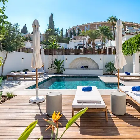 Villa Vacation I Lumea, Luxury Villa, Private Heated Pool, Andalusian Charm, Walking Distance To The Marina And Beaches Marbella