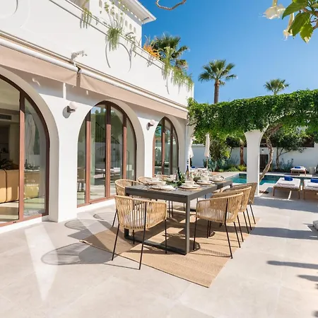 Villa Vacation I Lumea, Luxury Villa, Private Heated Pool, Andalusian Charm, Walking Distance To The Marina And Beaches