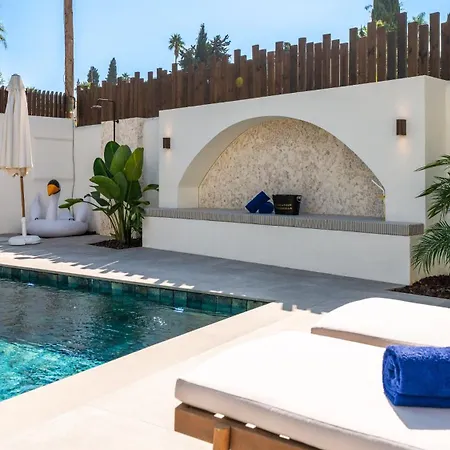 Vacation I Lumea, Luxury Villa, Private Heated Pool, Andalusian Charm Oasis, Walking Distance To Puerto Banus And Beaches Marbella