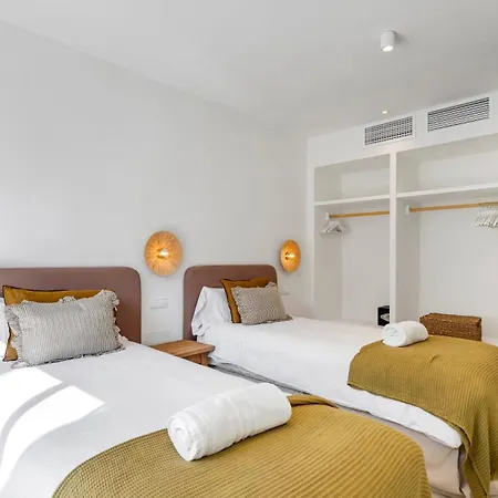 Вилла Vacation I Lumea, Luxury Villa, Private Heated Pool, Andalusian Charm, Walking Distance To The Marina And Beaches