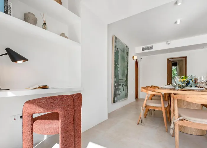 Vacation I Lumea, Luxury Villa, Private Heated Pool, Andalusian Charm, Walking Distance To The Marina And Beaches *